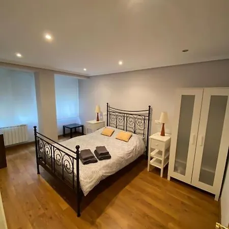 Apartment En El Centro De Oviedo