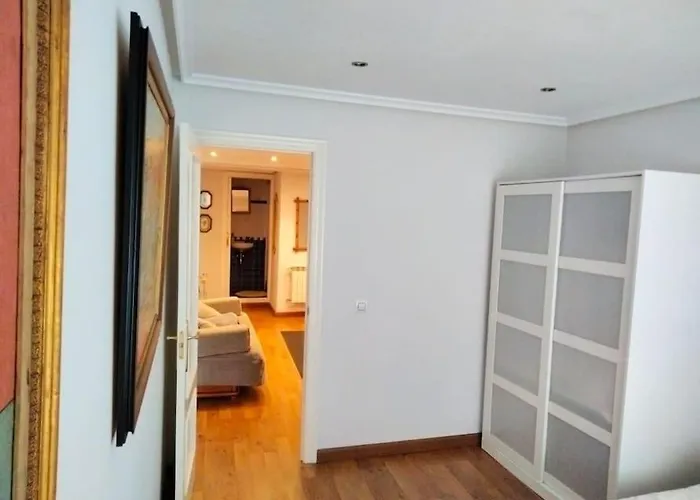 En El Centro De Apartamento Oviedo
